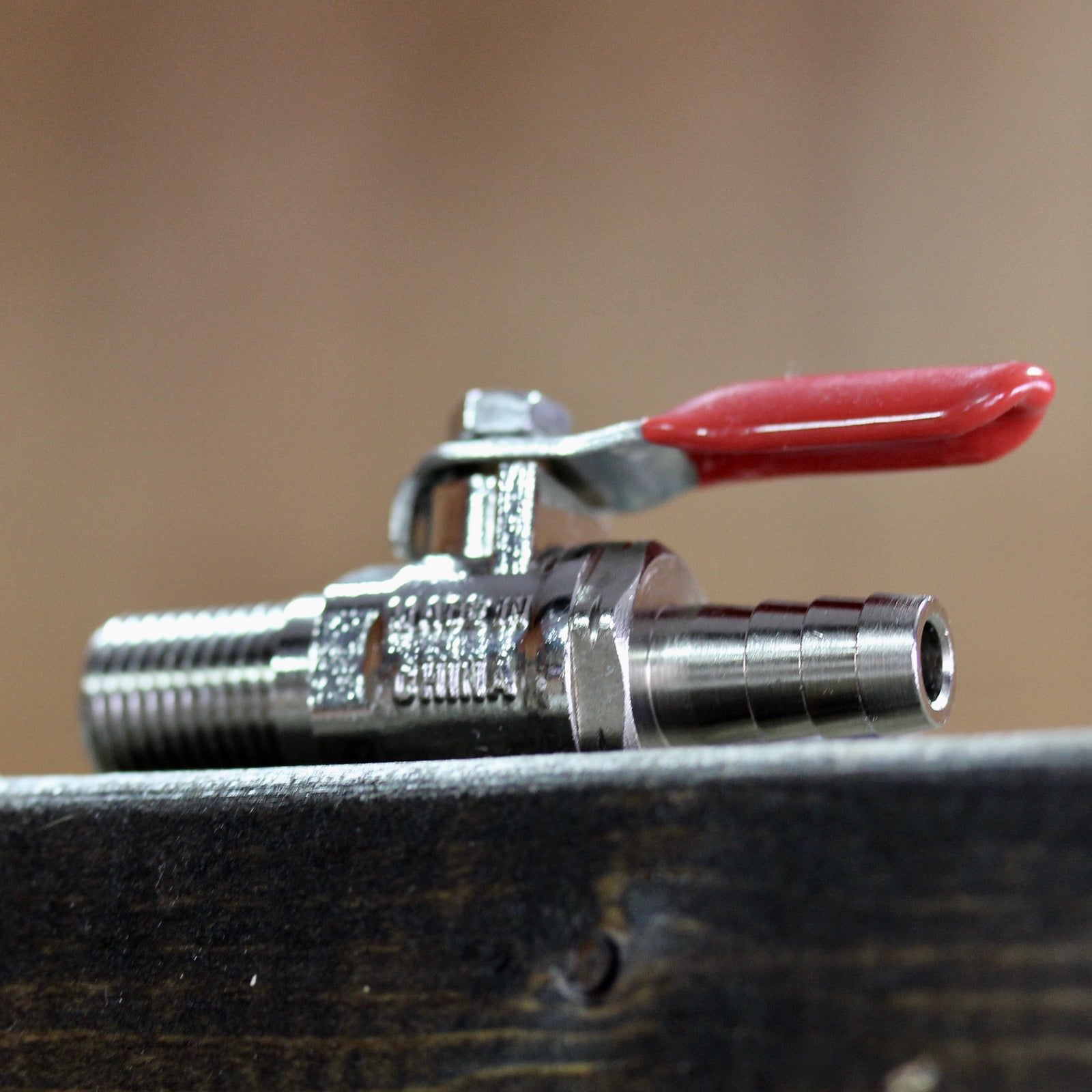 Ball Valve with Check - 1/4" MPT x 5/16" Barbed