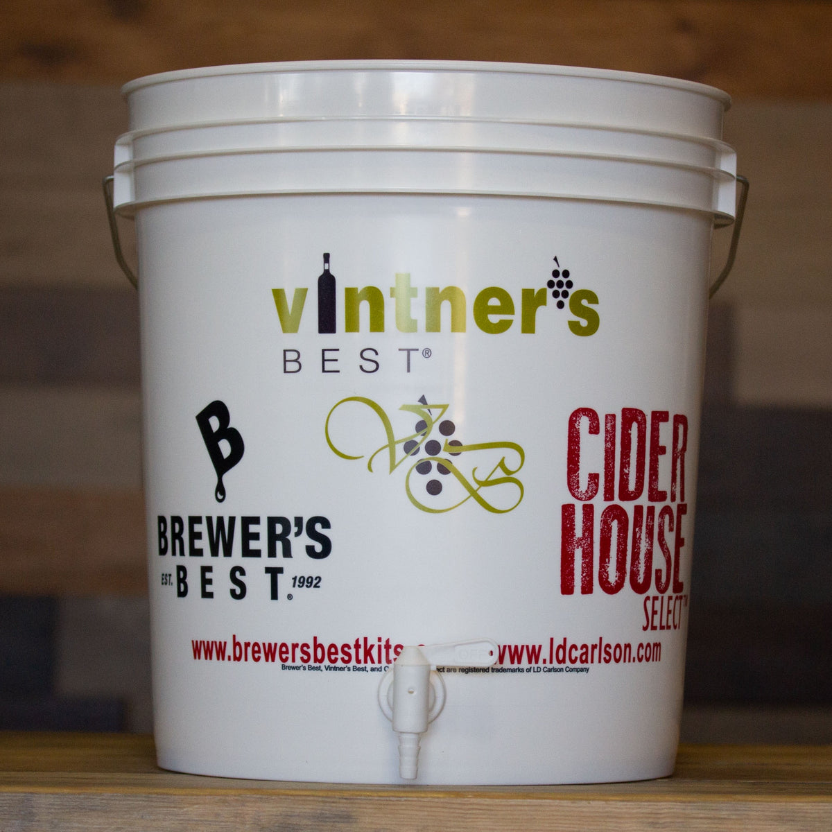 7.9 Gallon Fermenting Pail with 1" Hole and Spigot