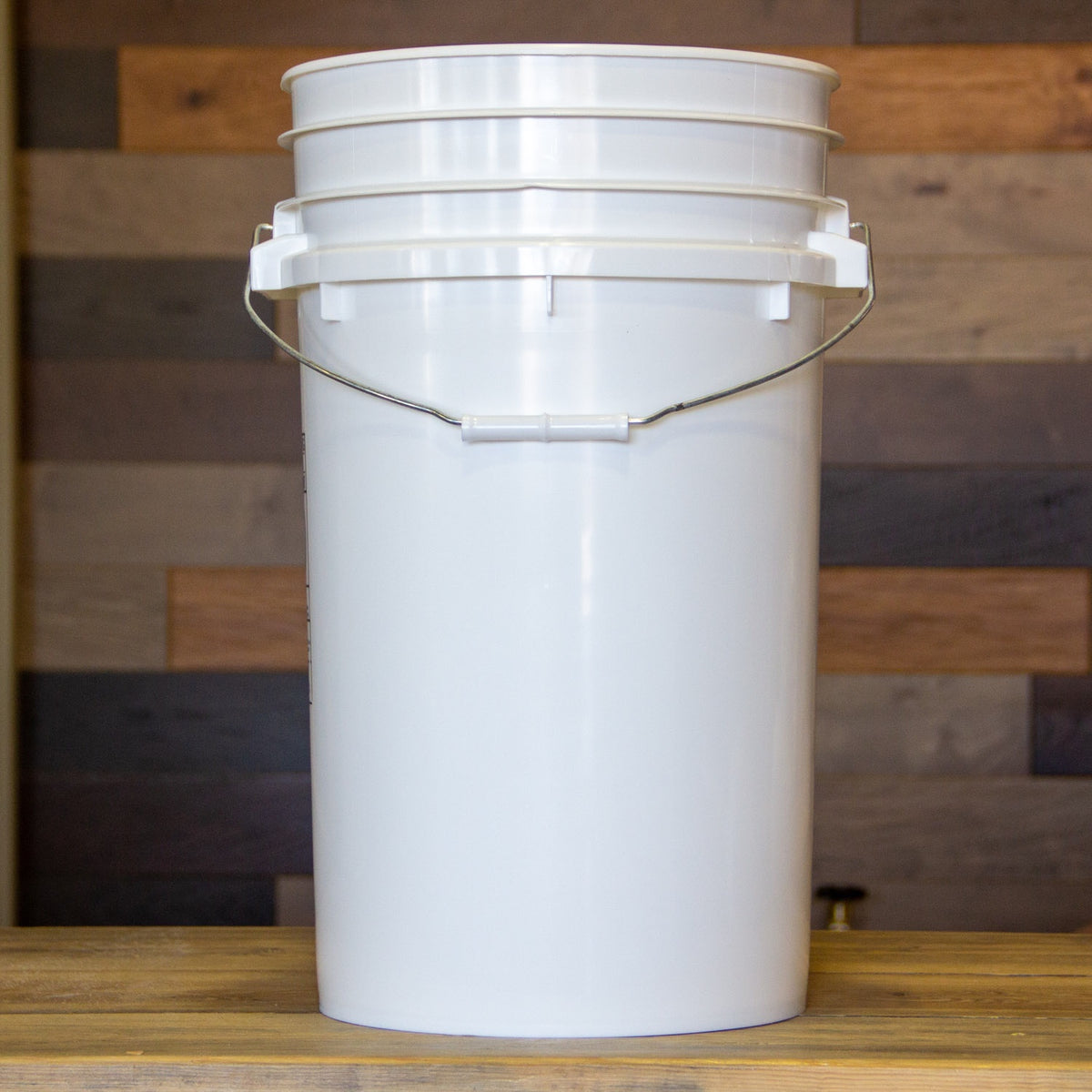 Plastic Pail - 7 Gallon (26.5L)