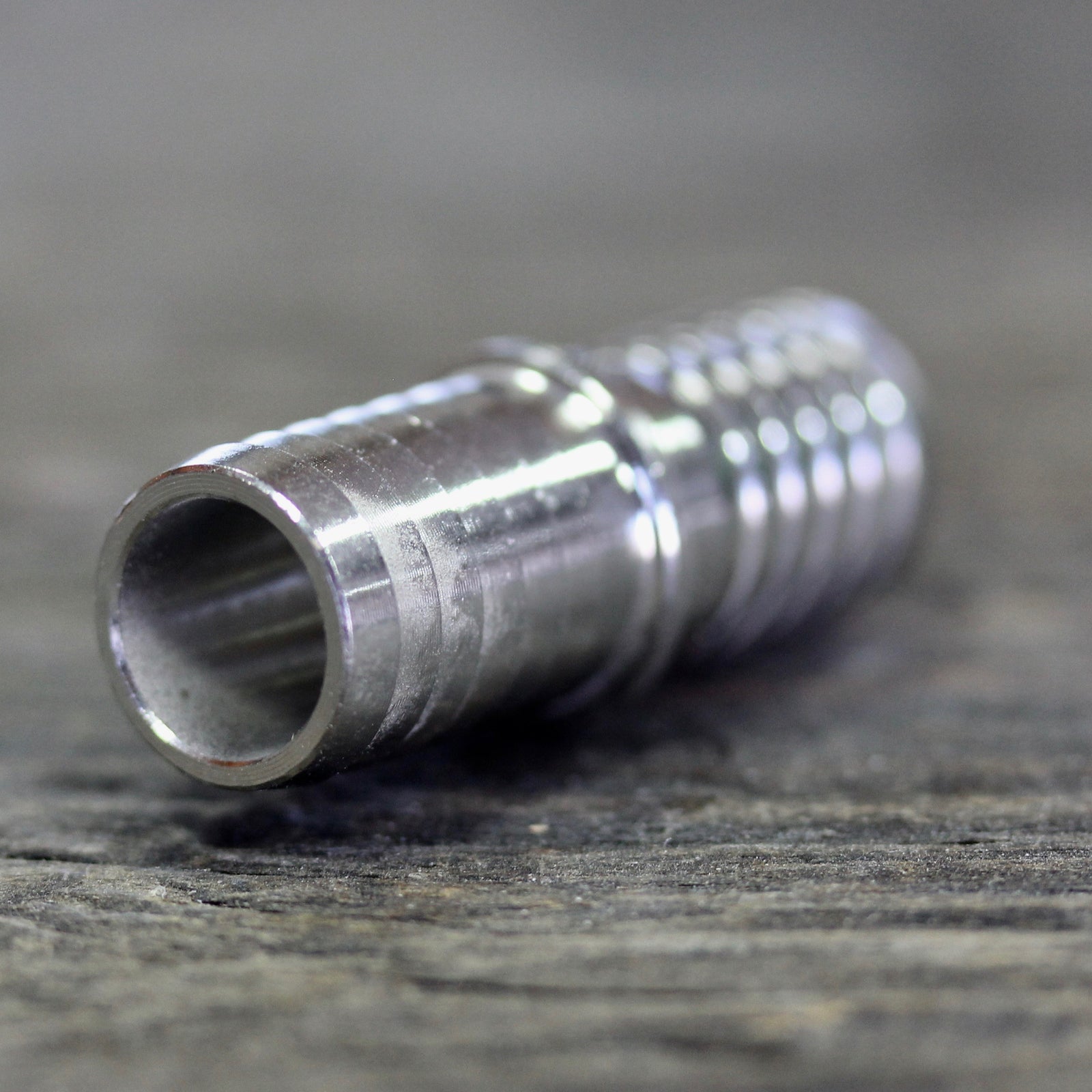 Barbed Splicer - 1/2" x 1/2"