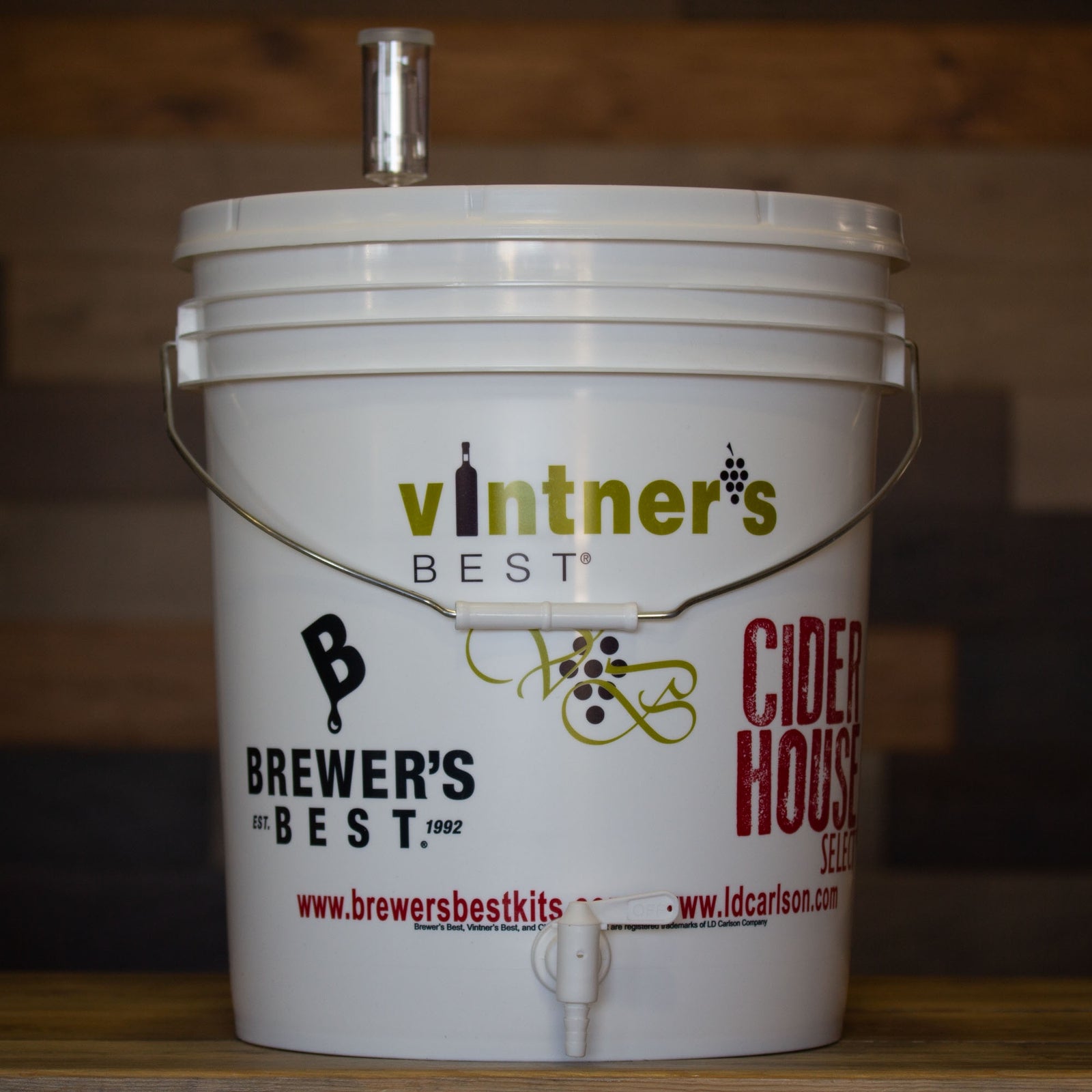 7.9 Gallon Fermenting Pail Bundle (Lid, Airlock & Spigot)