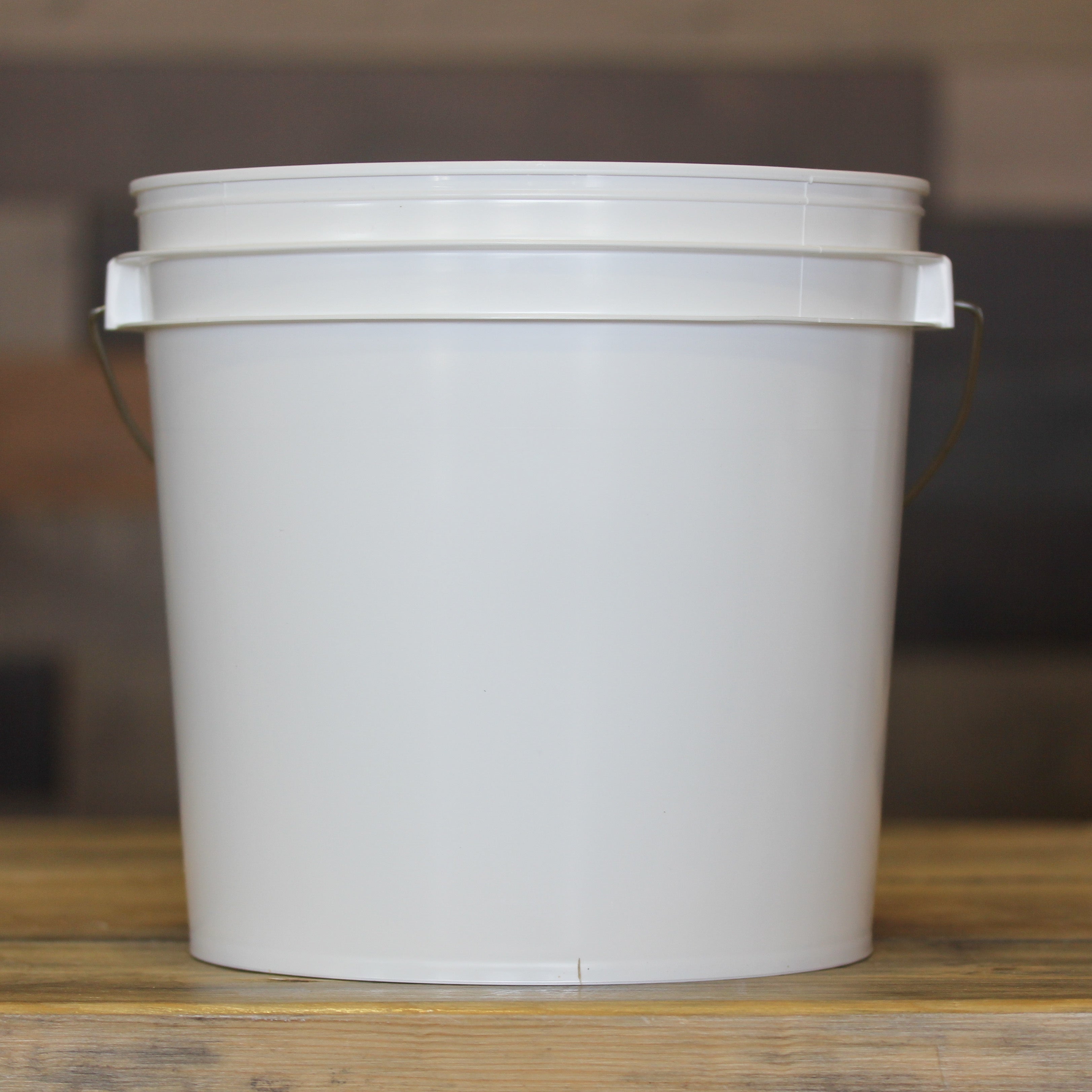Plastic Pail - 2 Gallon (9L) - KJ Urban Winery & Craft Brewing Supplies ...